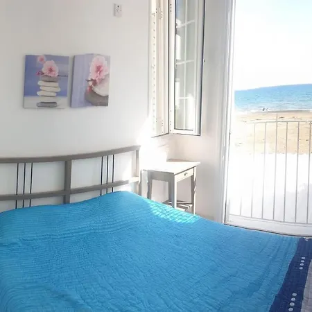 Sea Heart Beachfront וילה *