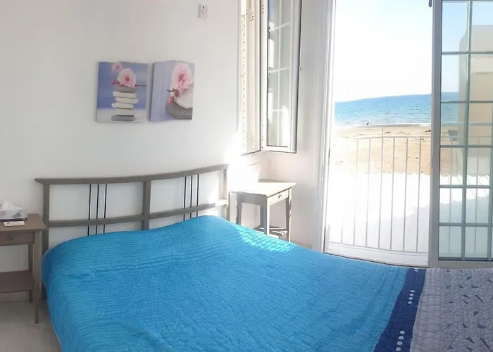 Sea Heart Beachfront Vila *